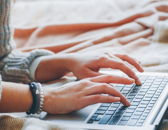 Etkileyici İçeriklerle Markanı <b>Dijitalde</b>  Öne Çıkar!